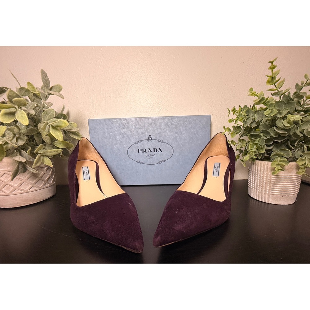 Prada Purple Suede‎ Pointed Toe Kitten Heel Pumps Size 40.5 Made in Italy - Picture 2 of 11